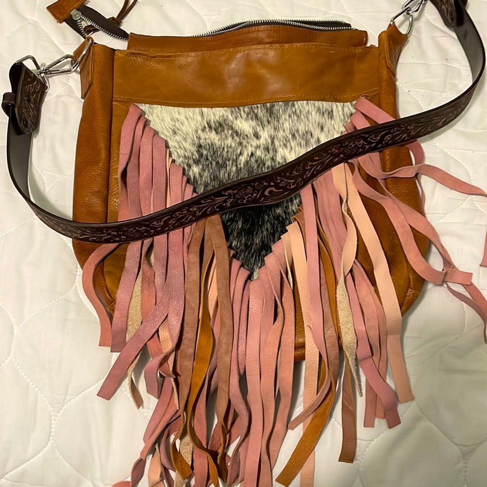Fringe hill leather purse